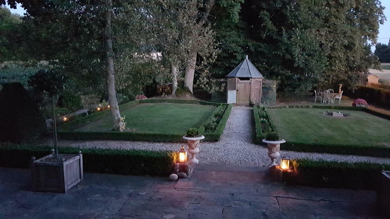 Le Manoir De La Bigotière Couette-café *